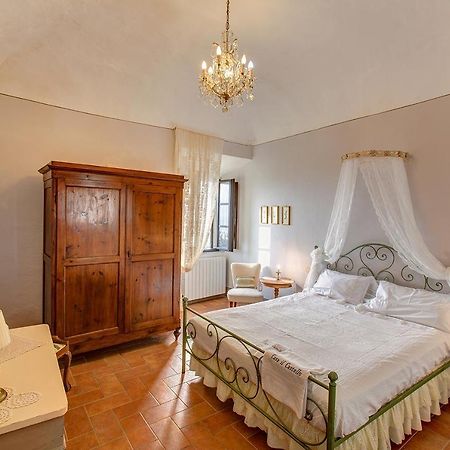 La Rocca Aparthotel Gambassi Terme Ngoại thất bức ảnh